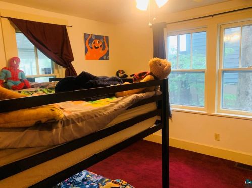 418 8 St, Duluth MN 55805-1345 exterior