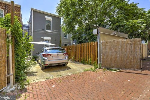 805 T St, Washington DC 20001-3127 exterior