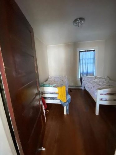 77 Vandewater St, Providence RI 02908-1624 exterior