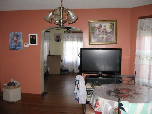 284 Dickinson St, Springfield MA 01108-1871 exterior