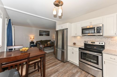 5622 Montana St, Milwaukee WI  53219-3164 exterior