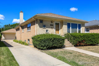 4948 Neenah Ave, Chicago, IL 60656-4020