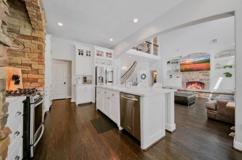 3315 Spg Br Rd, Montgomery TX 77316-2503 exterior