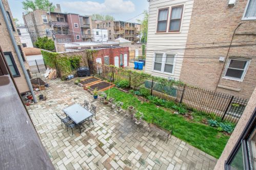 1405 Olive Ave, Chicago IL 60660-4228 exterior