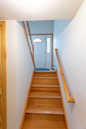 69 Newburgh Rd, Patterson NY 12563-1804 exterior