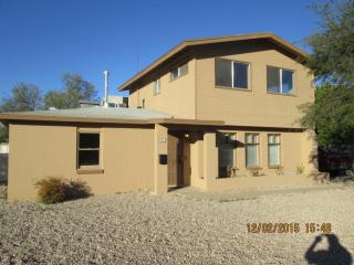 2901 Glenn St, Tucson AZ  85705-4117 exterior