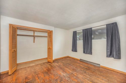 942 Amity Ave, Meskegon MI 49442-2118 exterior