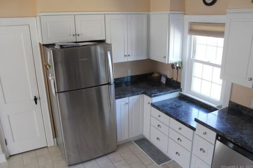 131 Gdn St, Torrington CT 06790-3405 exterior