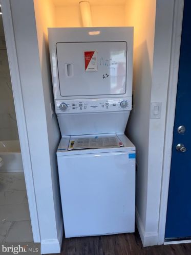 2419 4th St, Philadelphia PA  19148-3938 exterior