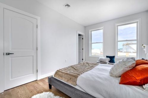 439 Chelsea St, Boston MA exterior