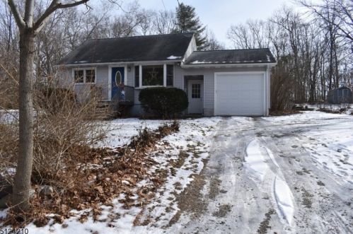 1020 Owassa Rd, Fredon NJ 07860-4120 exterior