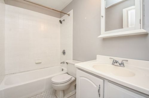 275 Beacon St, Boston MA exterior