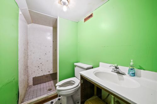 5054 Fletcher St, Chicago IL 60641-5037 exterior