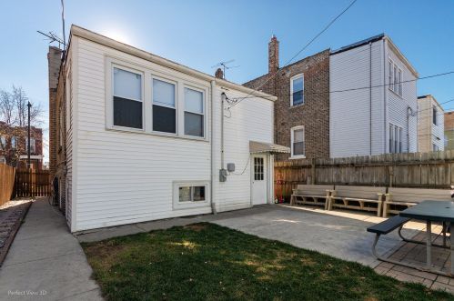 5622 22 Pl, Chicago IL 60608-4206 exterior