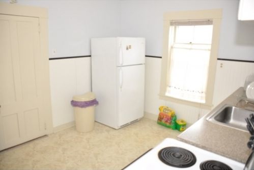 84 Pleasant St, Concord, NH 03301-3858