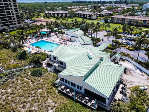 2400 Ocean Dr, Fort Pierce FL 81111-8018 exterior