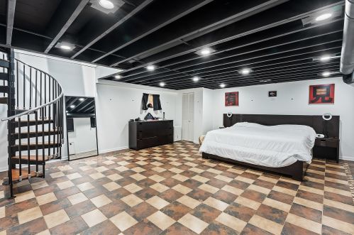 2172 Mango Ave, Chicago IL 60639-2312 exterior