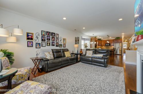 162 Huntington Dr, Jackson Twp NJ 08527-4699 exterior