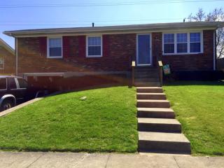 1950 Augusta Dr, Lexington, KY 40505-2462