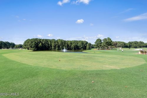 5 Fairforest Ln, Bluffton SC 29909-6181 exterior