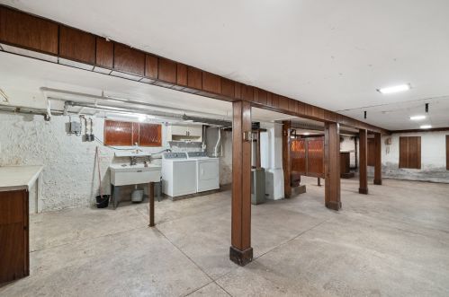 4339 Sacramento, Chicago IL 60655-2121 exterior