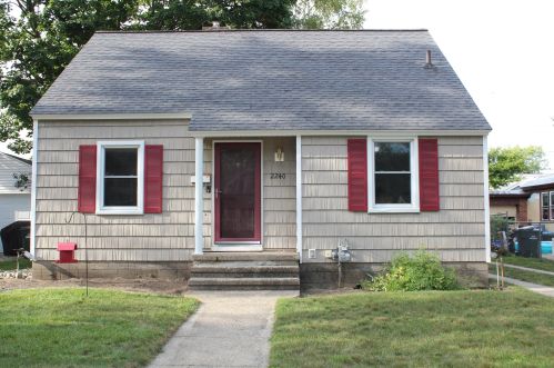 2240 Miner Ave, Meskegon MI  49441-1346 exterior