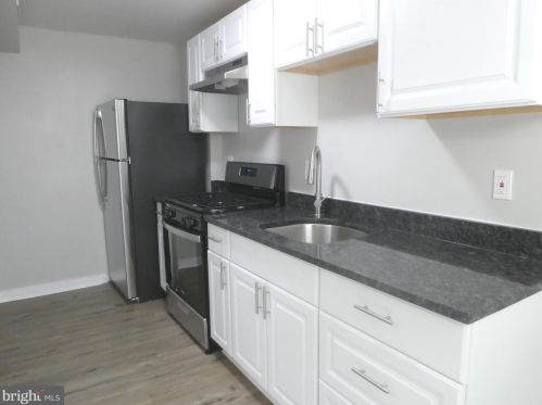 262 9 St, Darby PA 19023-1701 exterior