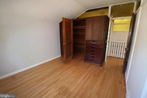 635 Parkway Ave, Trenton NJ  08618-2723 exterior