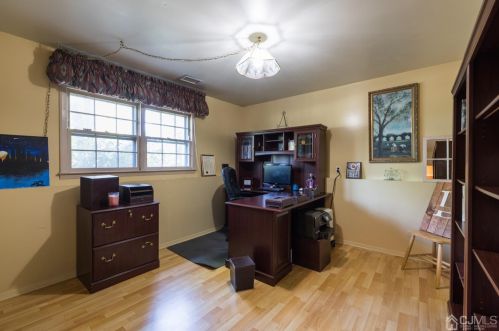 2350 Plainfield Ave, Piscataway NJ 08854-4045 exterior