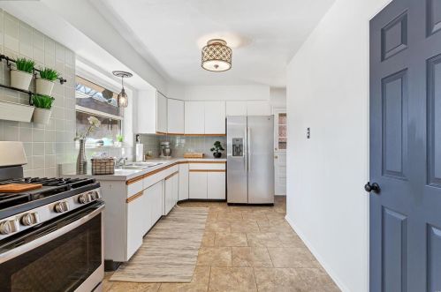 6438 Lawnside Dr, Saint Louis MO 63123-3309 exterior