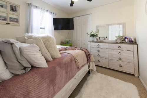 1936 Grand Dr, Fort Pierce FL 34952-7795 exterior