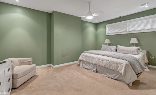 1506 Wolfram St, Chicago IL 60657-4017 exterior