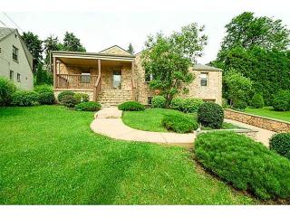 1080 Lakemont Dr, Pittsburgh PA  15243-1849 exterior