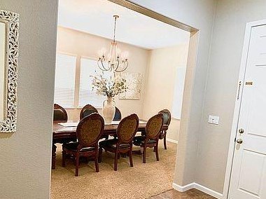 992 La Paloma St, Turlock CA 95382-0484 exterior