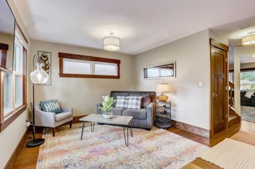 9916 Grantosa Dr, Milwaukee WI  53222-1411 exterior