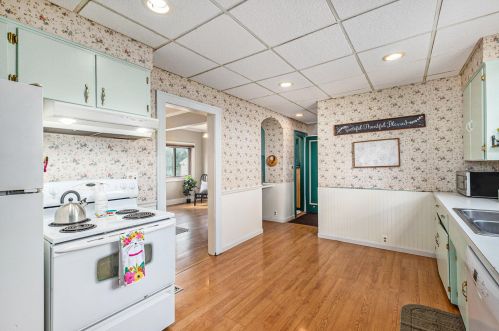 1535 Jennette, Grand Rapids MI 49504-3023 exterior