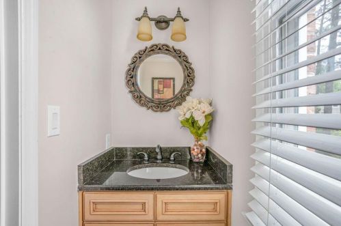 582 Shr Rd, Lithonia GA 30058-5991 exterior