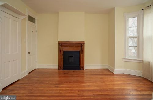 422 Peyton St, Alexandria VA 22314-2004 exterior