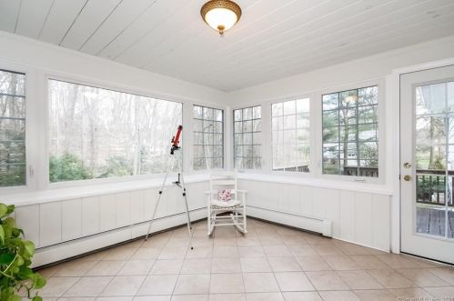 50 High Pt Rd, Westport CT 06880-3905 exterior