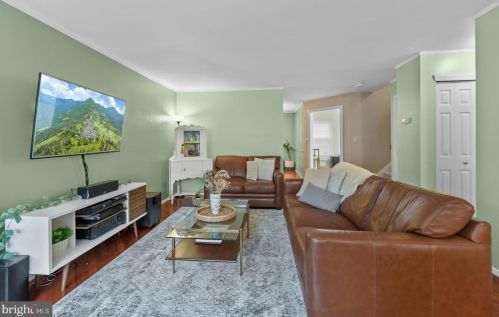 24 Revere Ct, Trenton NJ  08628-3610 exterior