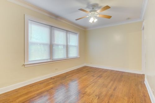 701 87 Pl, Chicago IL 60617-2702 exterior