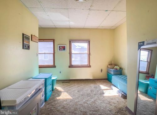 60 Route 156, Trenton NJ 08620-1728 exterior