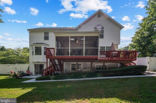 3059 Mayberry Ave, Huntingtown, MD 20639-3916