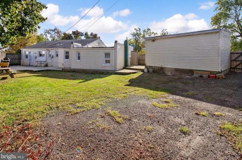 600 Binsted Rd, Glen Burnie MD 21060-7326 exterior