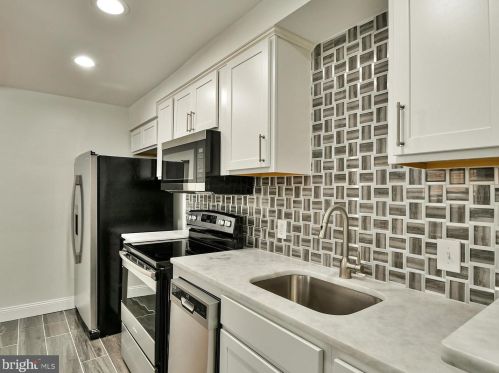 64 Elmira St, Washington DC  20032-5873 exterior