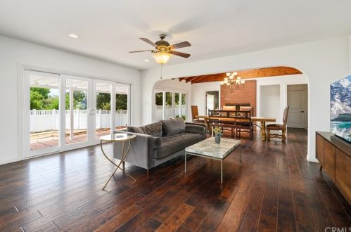 619 Drake Ave, Fullerton CA 92832-1140 exterior