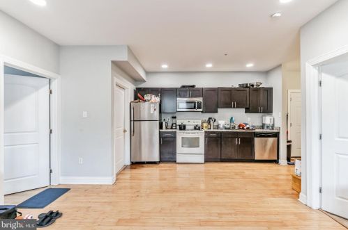 331 40th St, Philadelphia PA 19104-4613 exterior