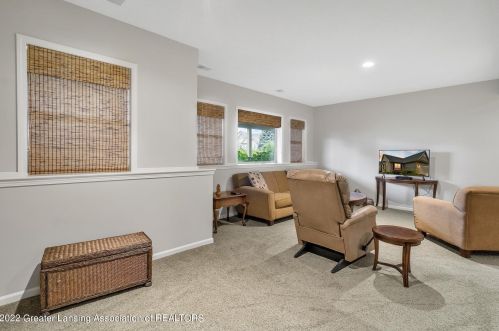 4106 Presidents Way, Dewitt MI 48820-7883 exterior