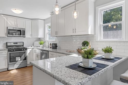 1945 Narberth Ave, Haddon Heights NJ 08035-1018 exterior