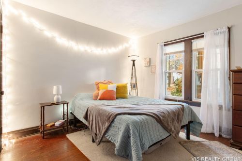 2256 Blodgett St, Meskegon MI  49441-1516 exterior